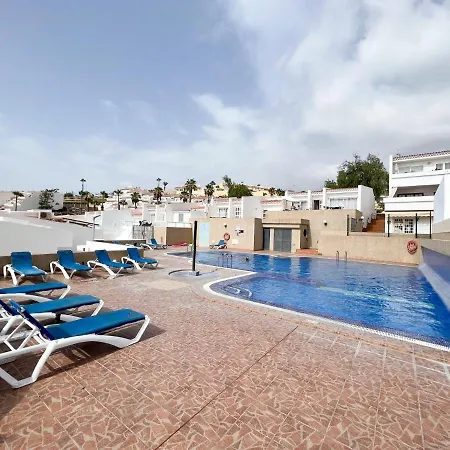 Island Village Appartement *