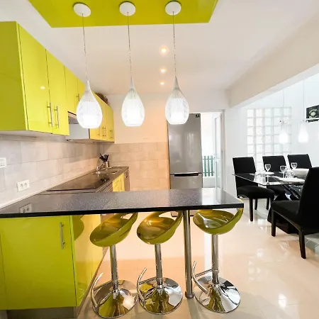 Island Village Appartement *