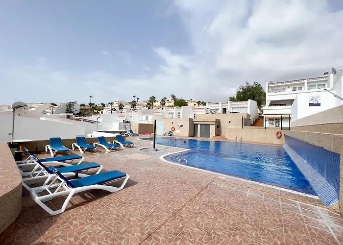 Island Village Apartman *