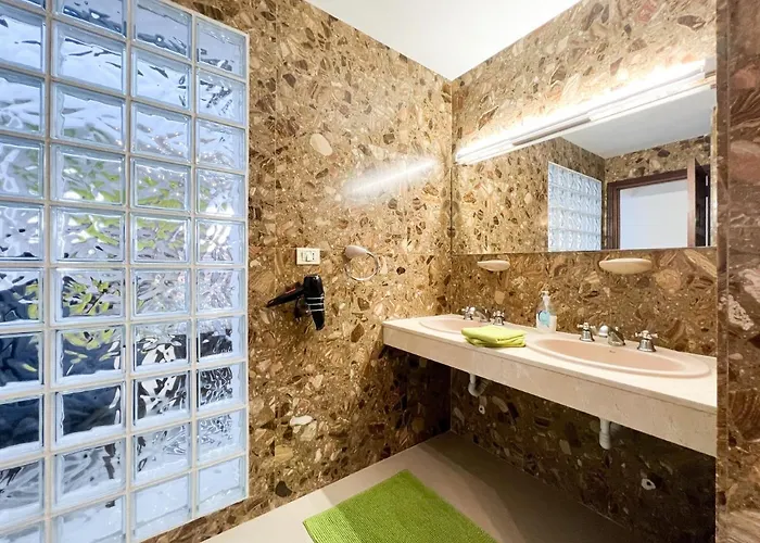 Apartament Island Village *